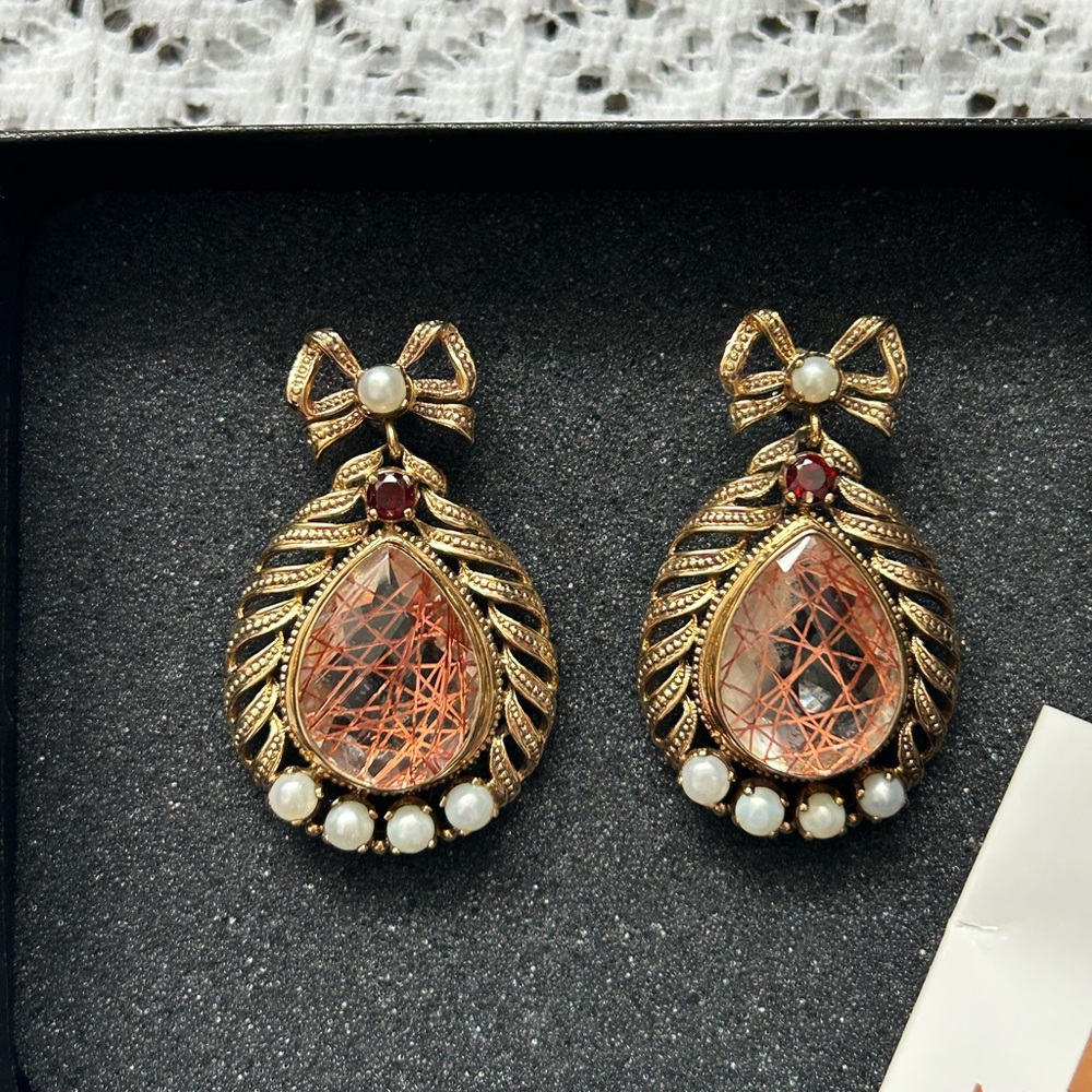 Nicky Butler Gold Tone Quartz, Pearl, And Garnet Bow Drop Dangle Earrings - Picture 2 of 3